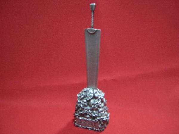 DS_Paperweight_Letter-opener1.jpg